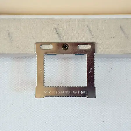 hanger on back of canvas prints